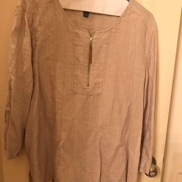 Linen Top - Picture 3 of 4